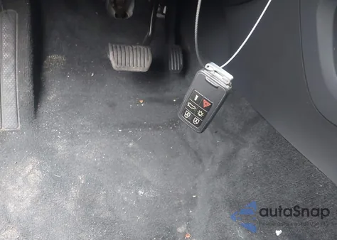 2013 Volvo S60 T5 from USA, damaged, VIN YV1612FS2D1216390